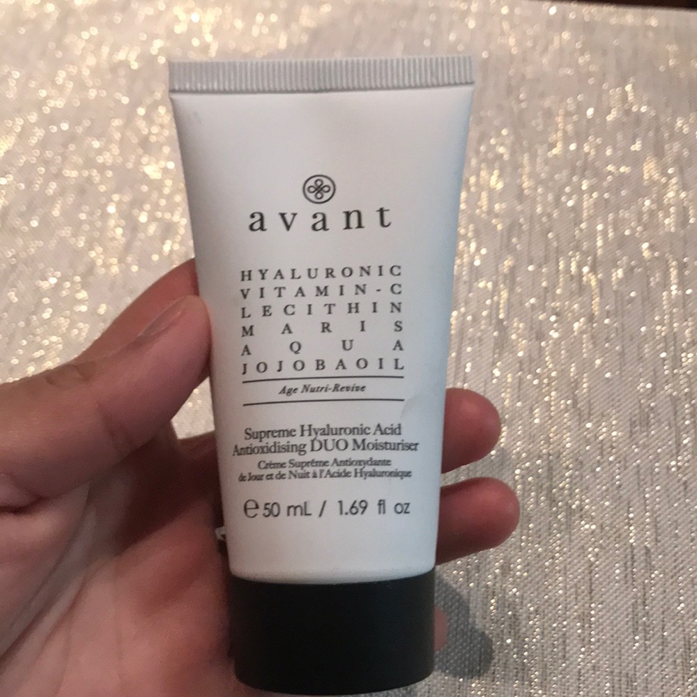 Avant supreme hyaluronic acid antioxidising duo